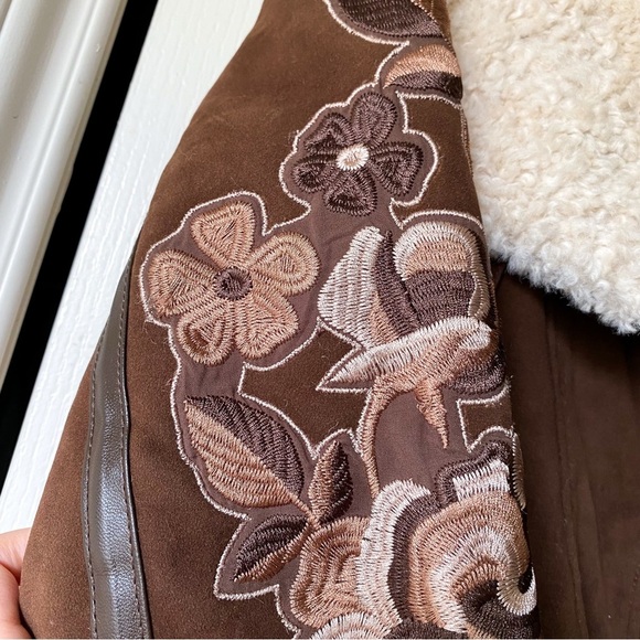 Free People Andies Vegan Moto Jacket Embroidered Floral Brown Bear Small NWT - Picture 4 of 14